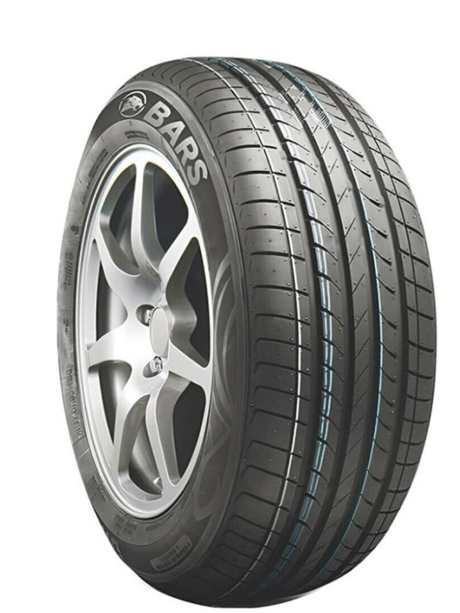 Bars 215/60R16 95V UZ200 TL